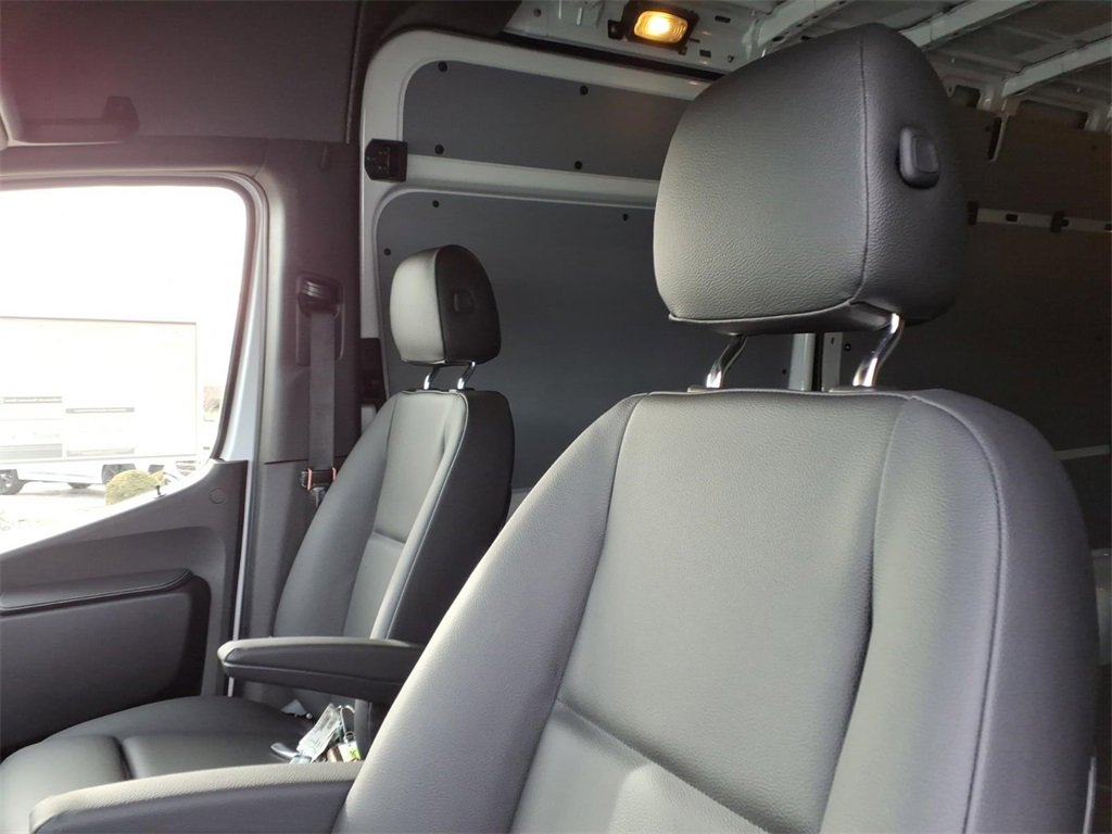 New 2026 Mercedes-Benz Sprinter 2500 image 12