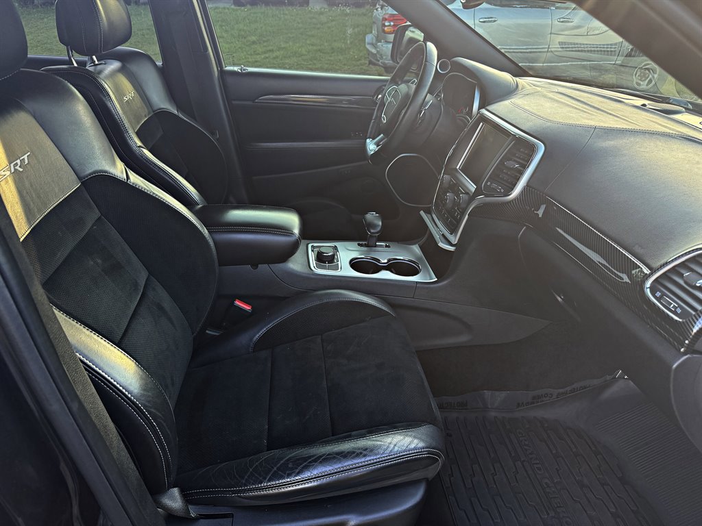 Used 2015 Jeep Grand Cherokee SRT AWD/4WD image 17