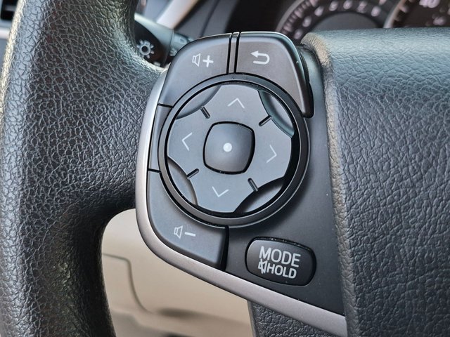 Used 2012 Toyota Camry LE FWD image 12
