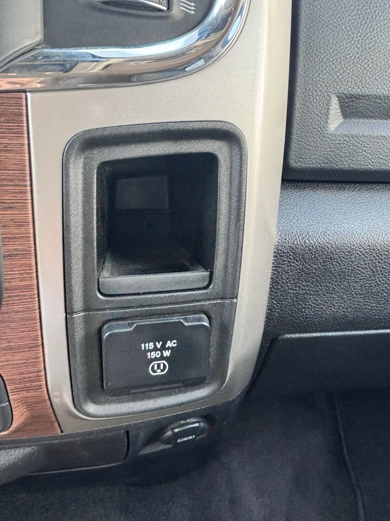Used 2016 RAM 2500 Laramie AWD/4WD image 17