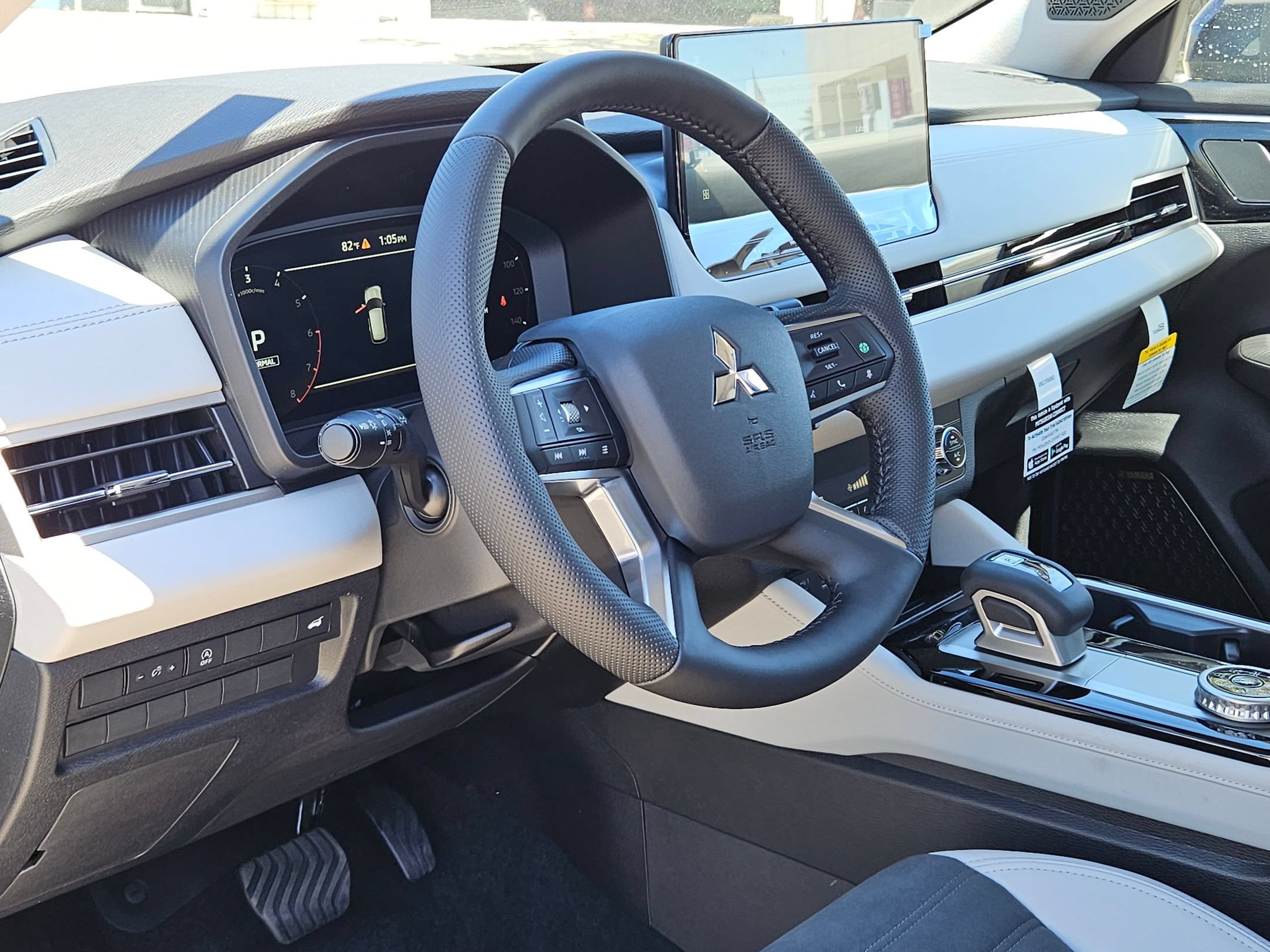 New 2026 Mitsubishi Outlander SE FWD image 10