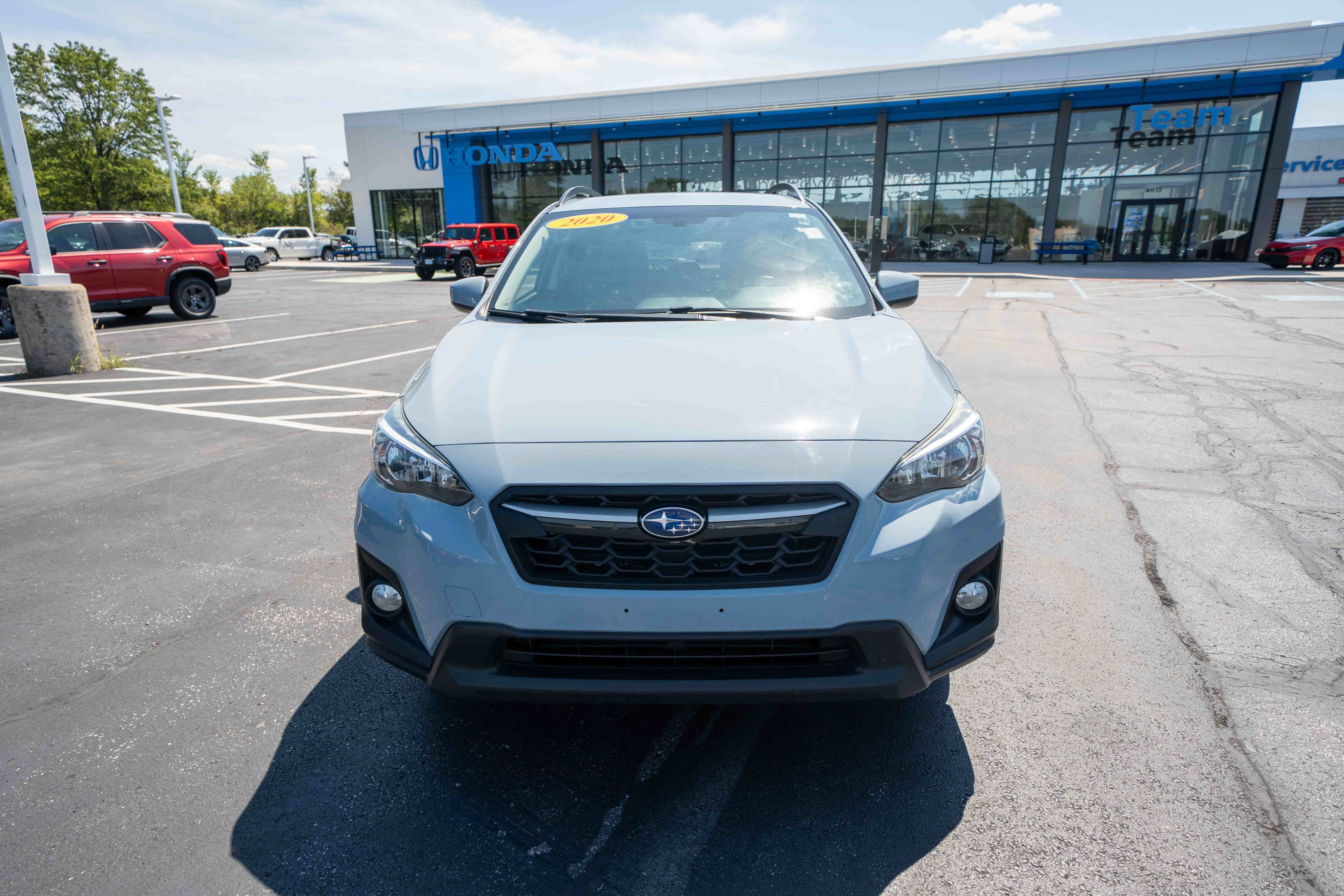 Used 2020 Subaru Crosstrek 2.0i Premium AWD/4WD image 2