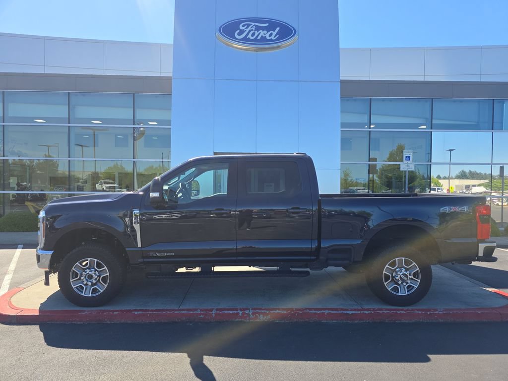 Used 2025 Ford F350 Lariat w/ Camper Package AWD/4WD image 1