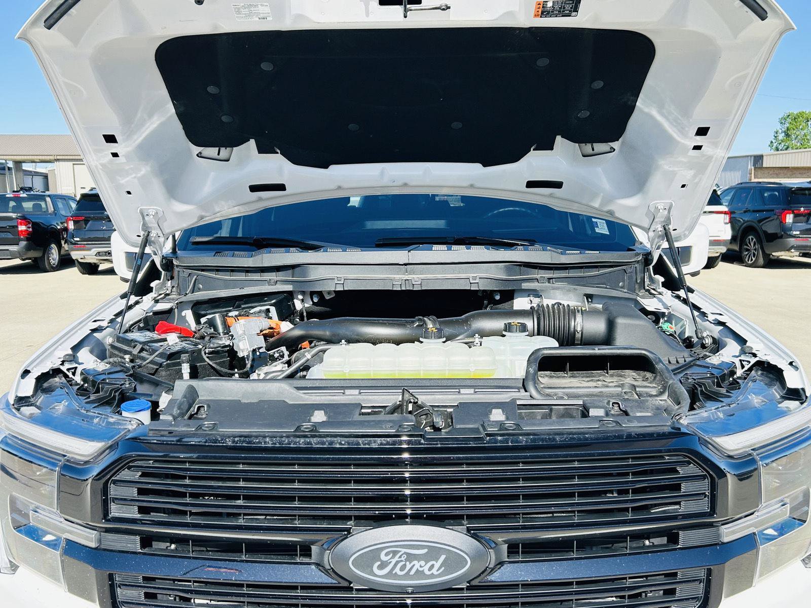 Used 2025 Ford F150 Platinum w/ Equipment Group 702A High AWD/4WD image 50