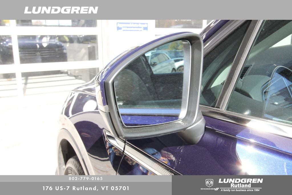 Used 2022 Volkswagen Tiguan SE image 47
