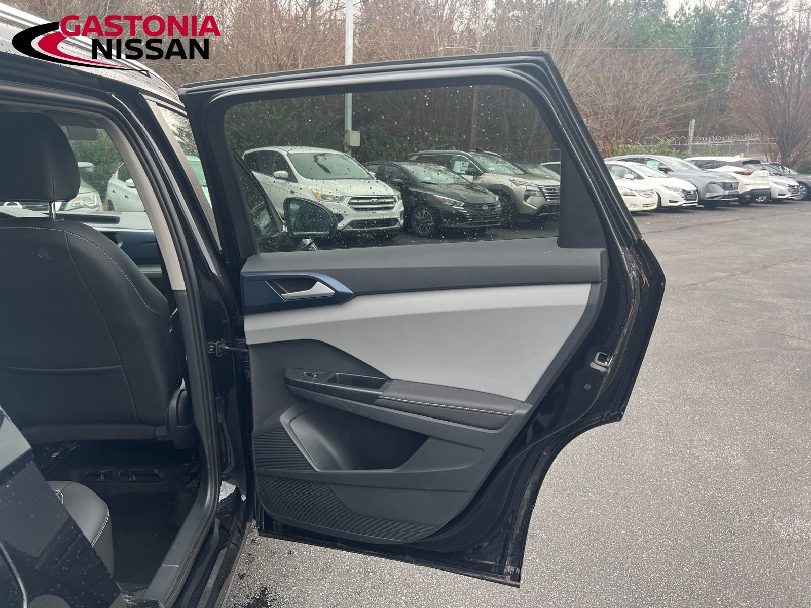 Used 2024 Volkswagen Taos SE image 27