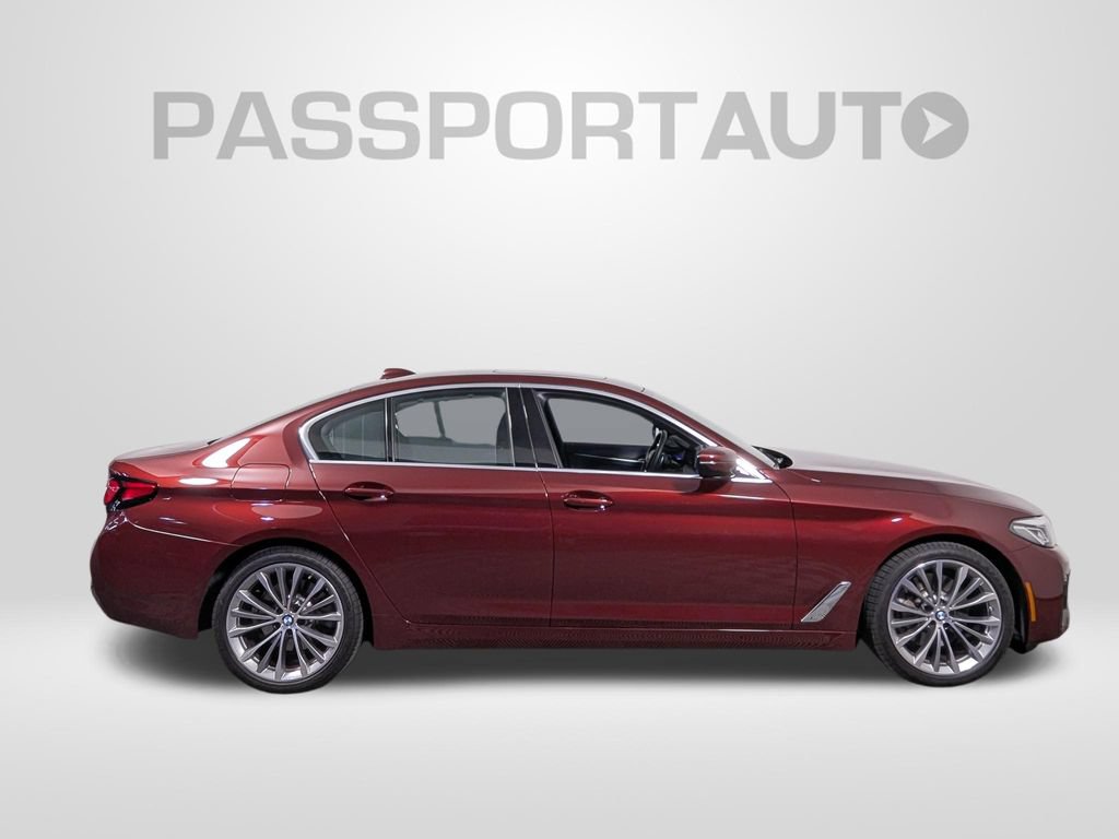 Used 2023 BMW 530i xDrive w/ Premium Package AWD/4WD image 8