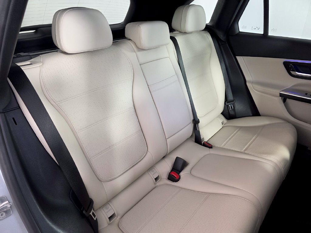 Certified 2026 Mercedes-Benz GLC 300 image 26