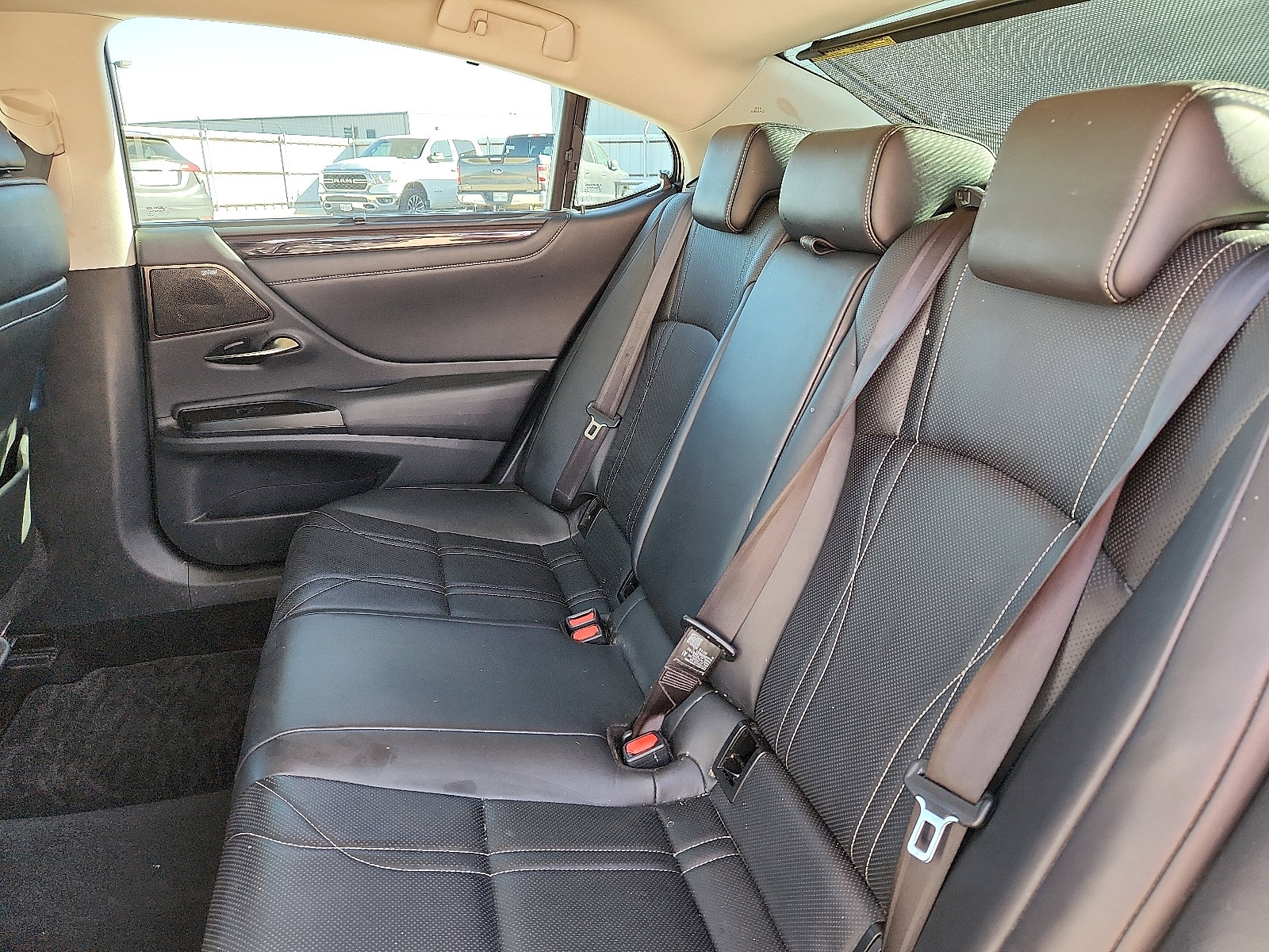 Used 2019 Lexus ES 350 image 9