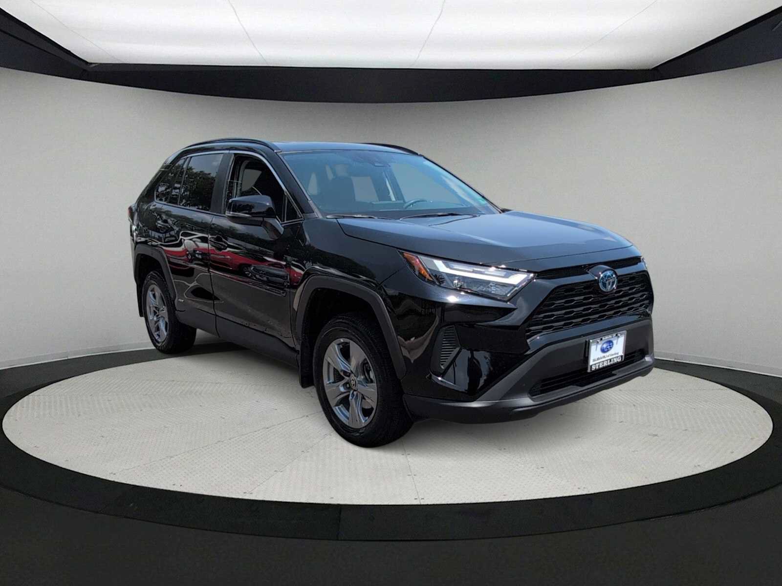 Used 2023 Toyota RAV4 XLE w/ Convenience Package AWD/4WD image 2