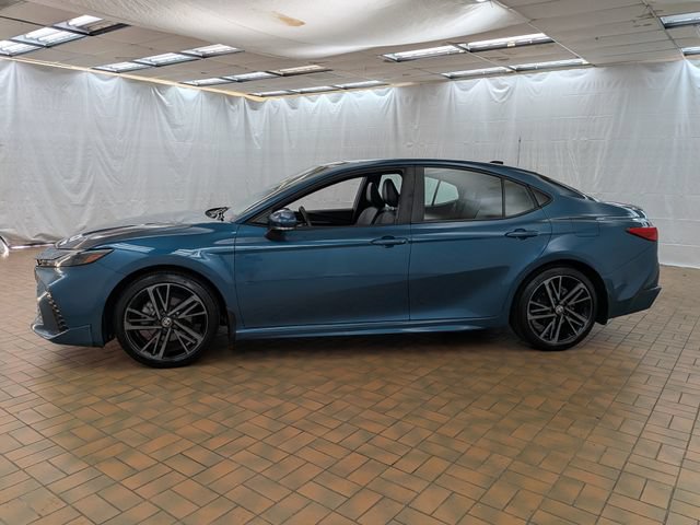 Used 2025 Toyota Camry XSE AWD/4WD image 4