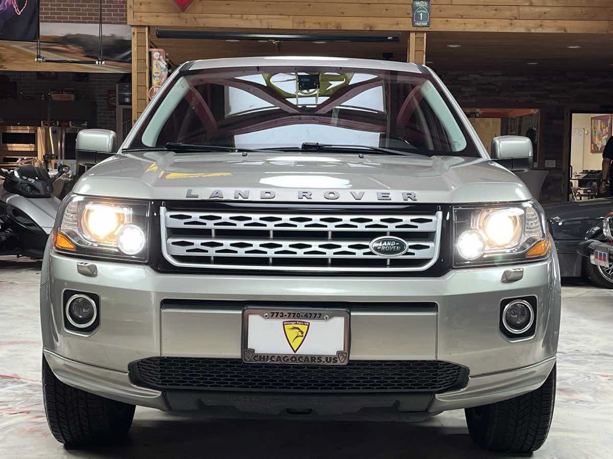 Used 2013 Land Rover LR2 AWD/4WD image 7