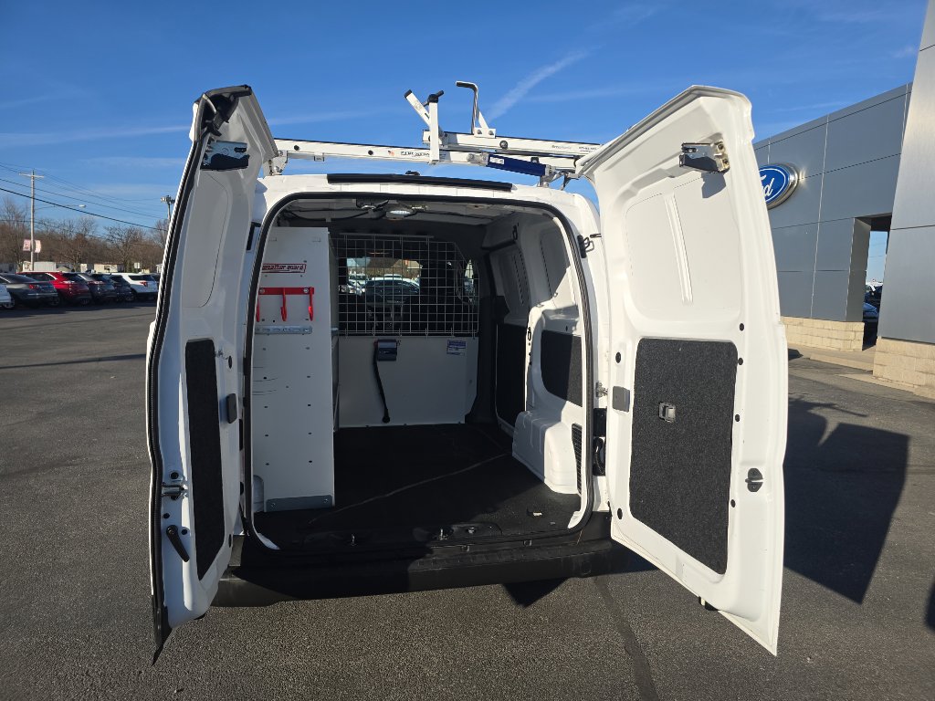 Used 2021 Nissan NV200 S image 9