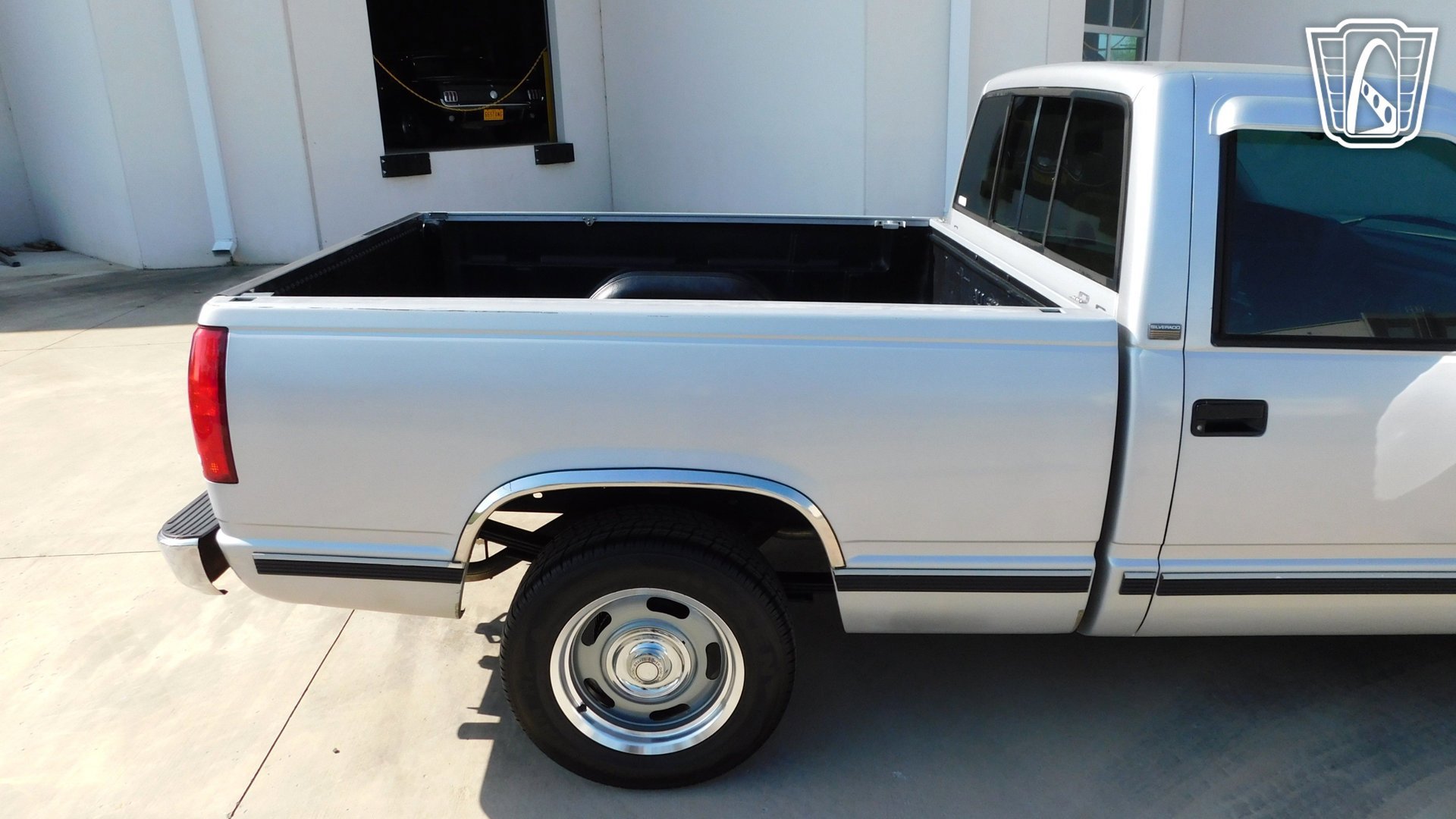 Used 1993 Chevrolet Silverado 1500 2WD Regular Cab image 28