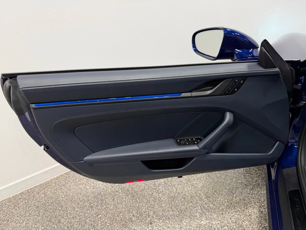 Used 2025 Porsche 911 GTS image 36