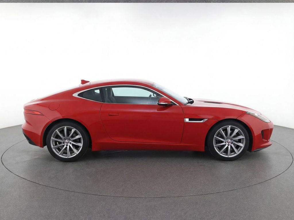 Used 2017 Jaguar F-TYPE Coupe RWD image 8