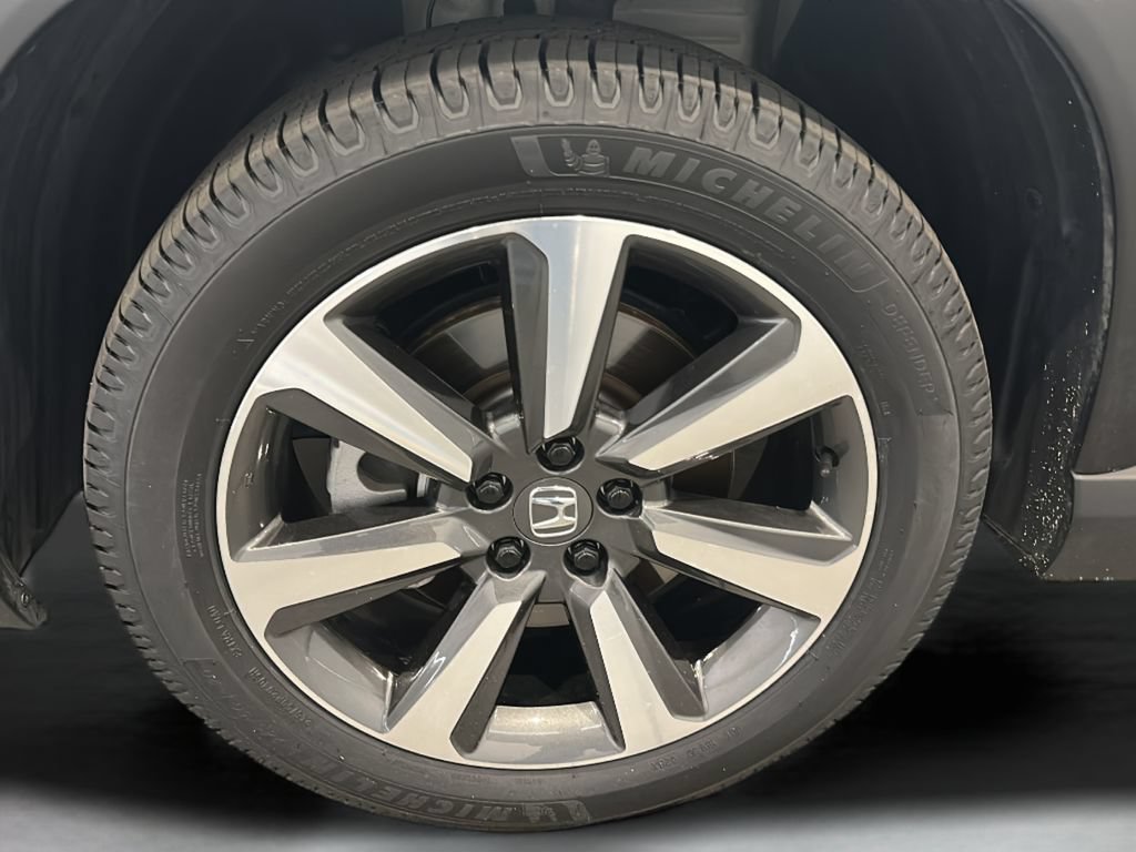 Certified 2024 Honda Pilot Elite image 12