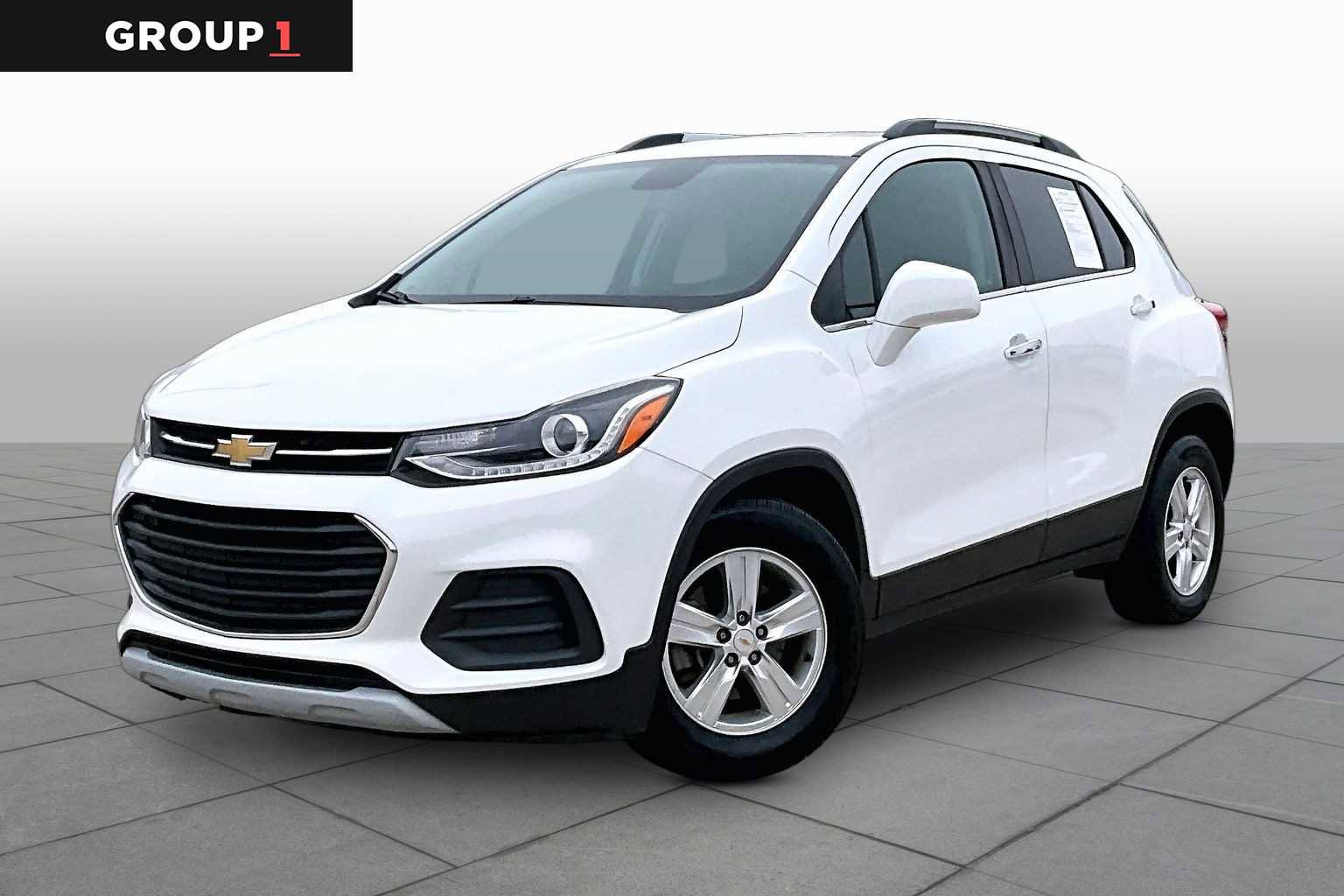 Used 2020 Chevrolet Trax LT w/ LT Convenience Package FWD image 1