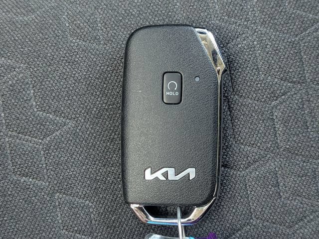 Certified 2025 Kia Seltos S FWD image 35