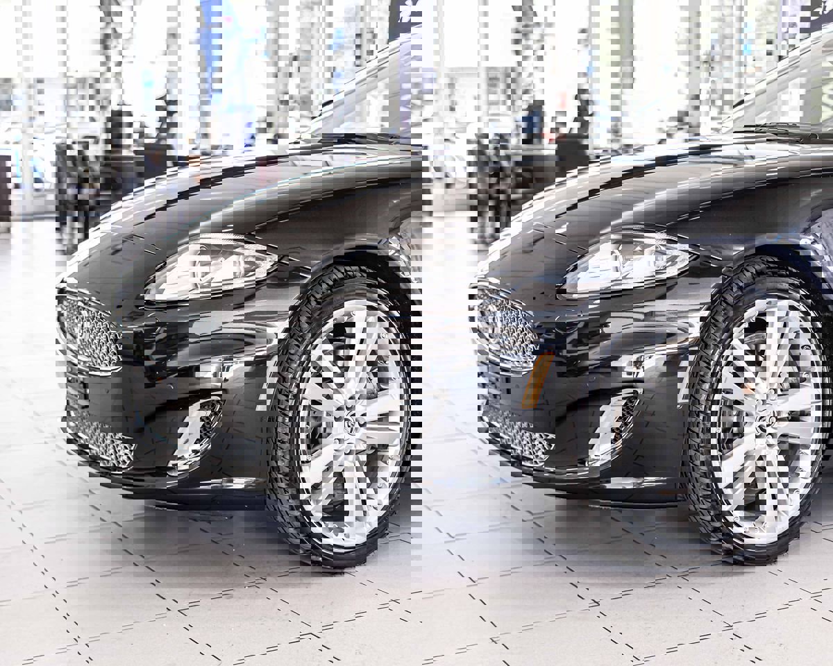 Used 2012 Jaguar XK Convertible image 5