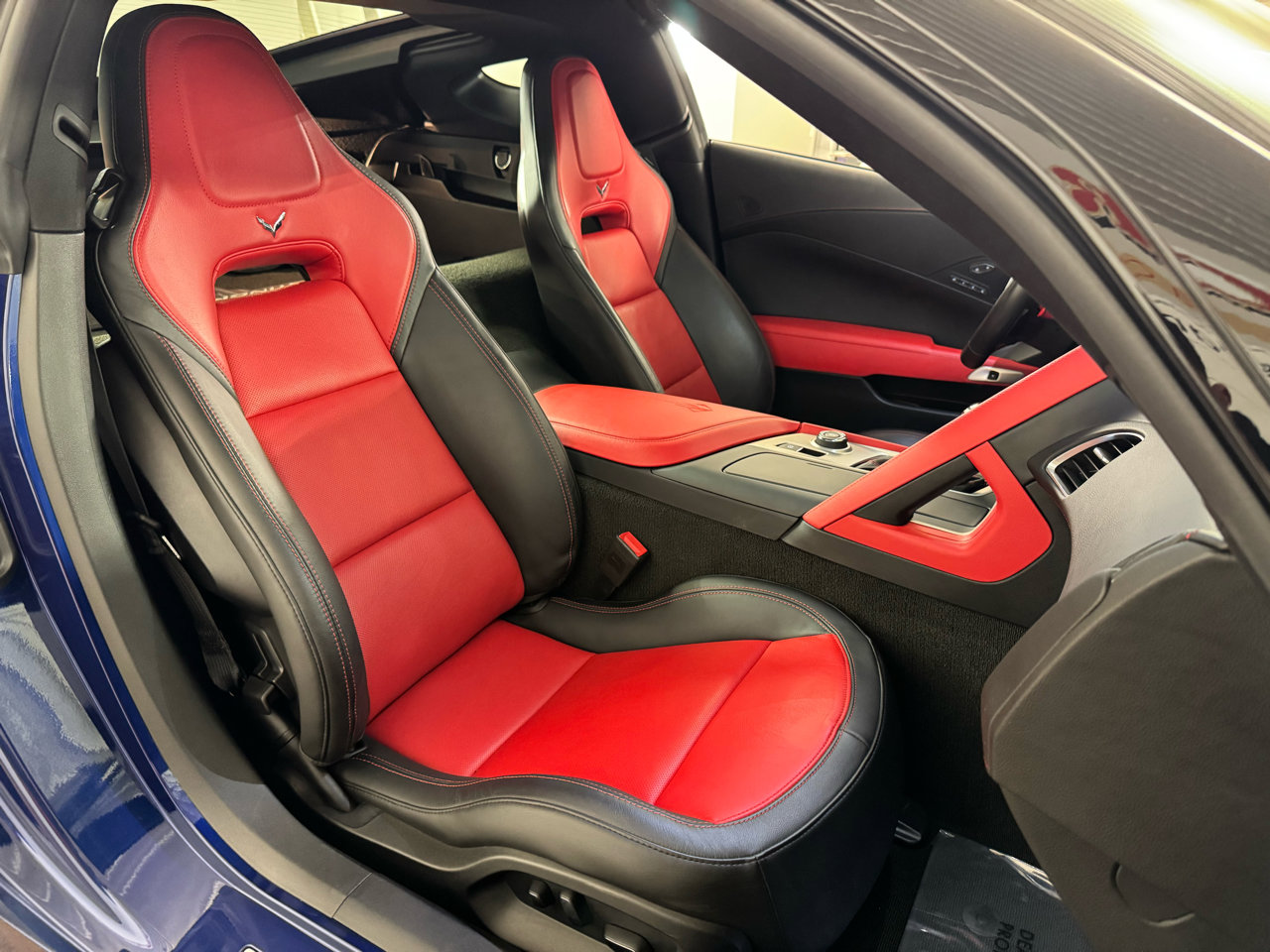 Used 2018 Chevrolet Corvette Stingray Coupe w/ 2LT Preferred Equipment Group image 35