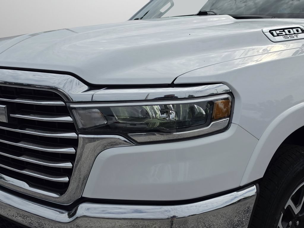 Used 2025 RAM 1500 Laramie AWD/4WD image 48