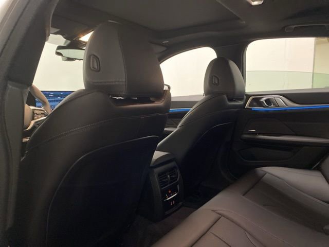 Used 2025 BMW 430i xDrive w/ Premium Package image 18