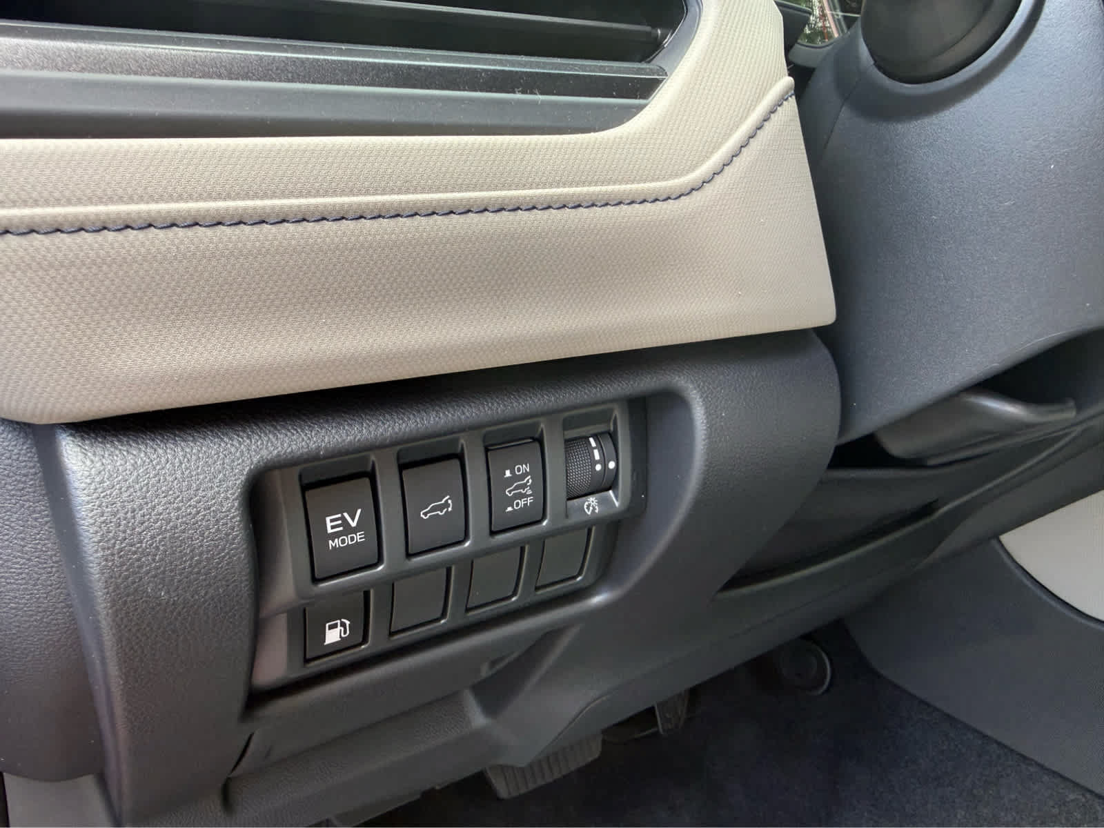 New 2026 Subaru Forester Premium AWD/4WD image 17