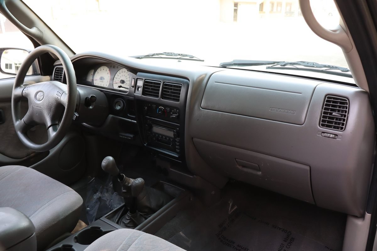 Used 2002 Toyota Tacoma 4x4 Xtracab image 16