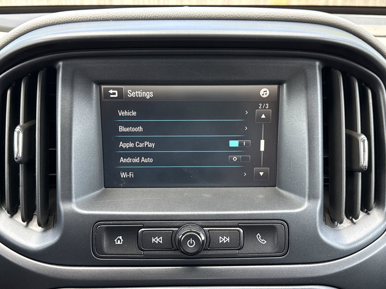 Used 2017 GMC Canyon 2WD Crew Cab w/ Convenience Package image 22