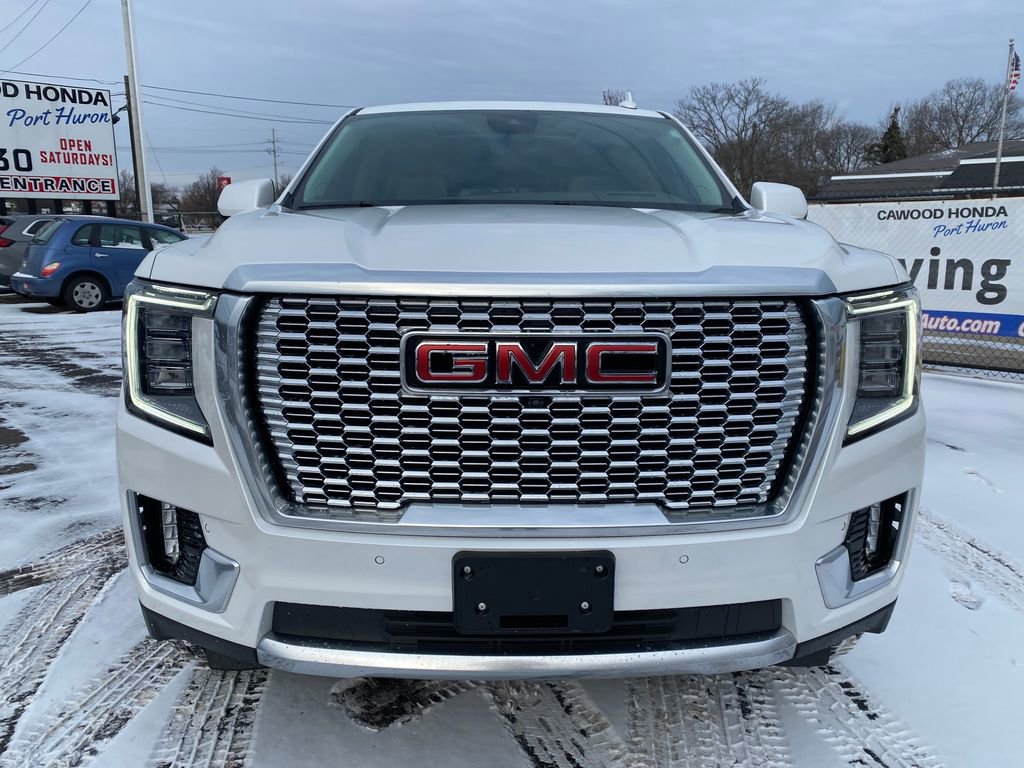 Used 2024 GMC Yukon XL Denali image 9