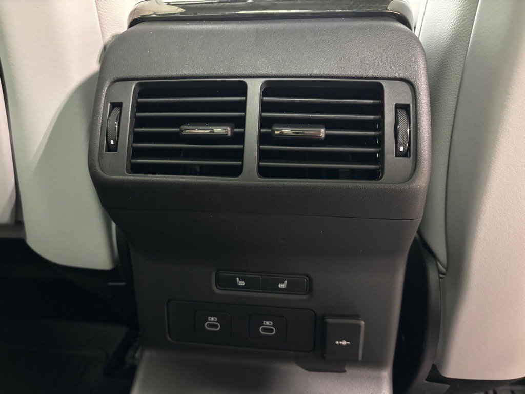 New 2026 Land Rover Range Rover Velar S image 37