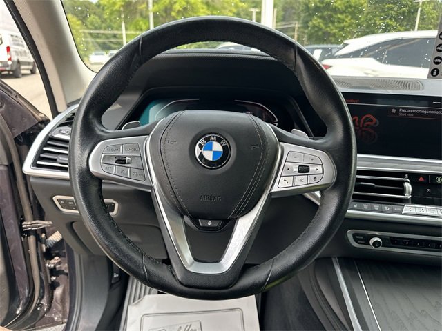 Used 2022 BMW X7 xDrive40i w/ Premium Package image 14