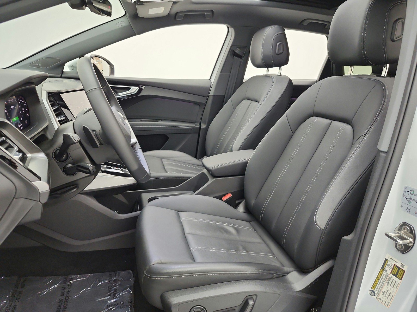 Used 2023 Audi Q4 e-tron Premium Plus w/ Premium Plus AWD/4WD image 13