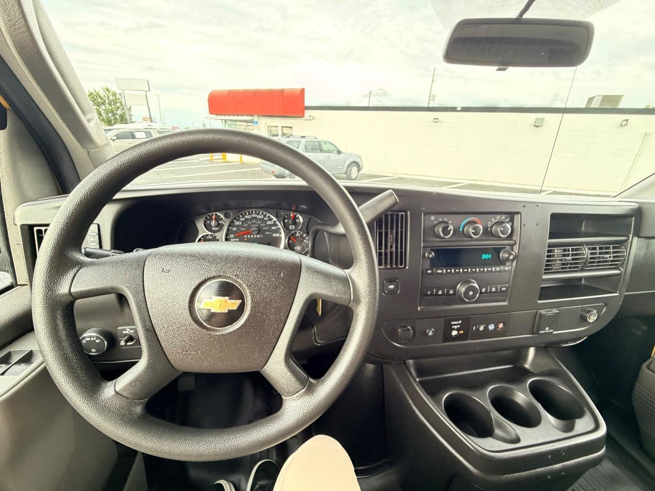 Used 2020 Chevrolet Express 2500 RWD image 18
