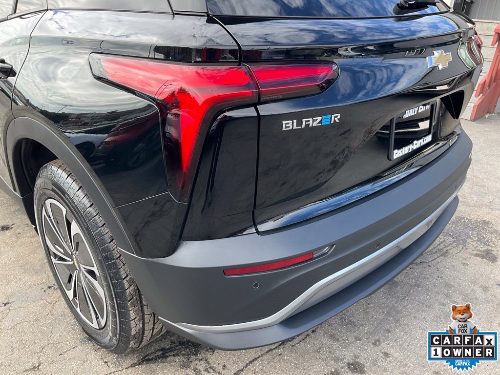 Used 2024 Chevrolet Blazer EV LT AWD/4WD image 81