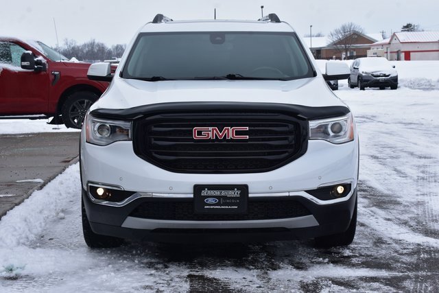 Used 2018 GMC Acadia SLT w/ LPO, Black Accent Package image 8