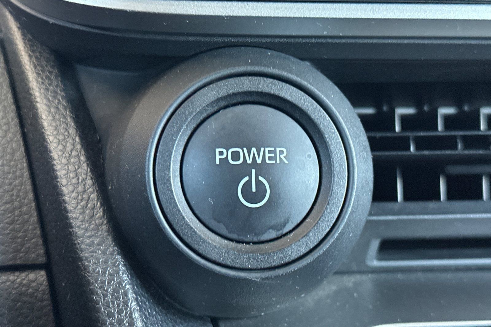 Used 2023 Toyota Prius LE image 25