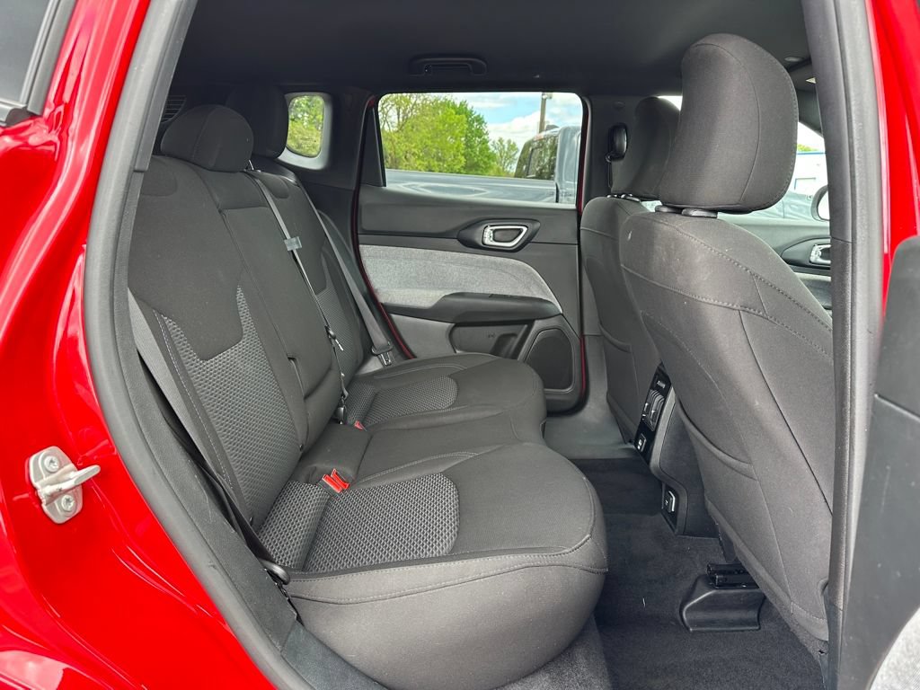 Used 2023 Jeep Compass Sport AWD/4WD image 17