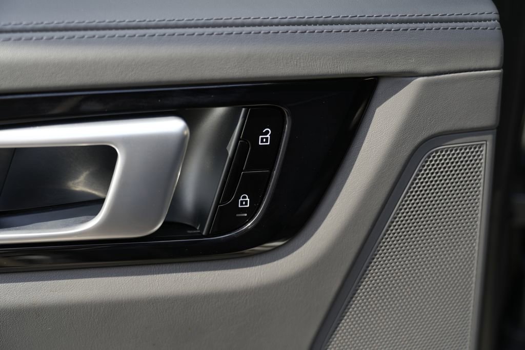 Used 2019 Porsche Cayenne S image 29