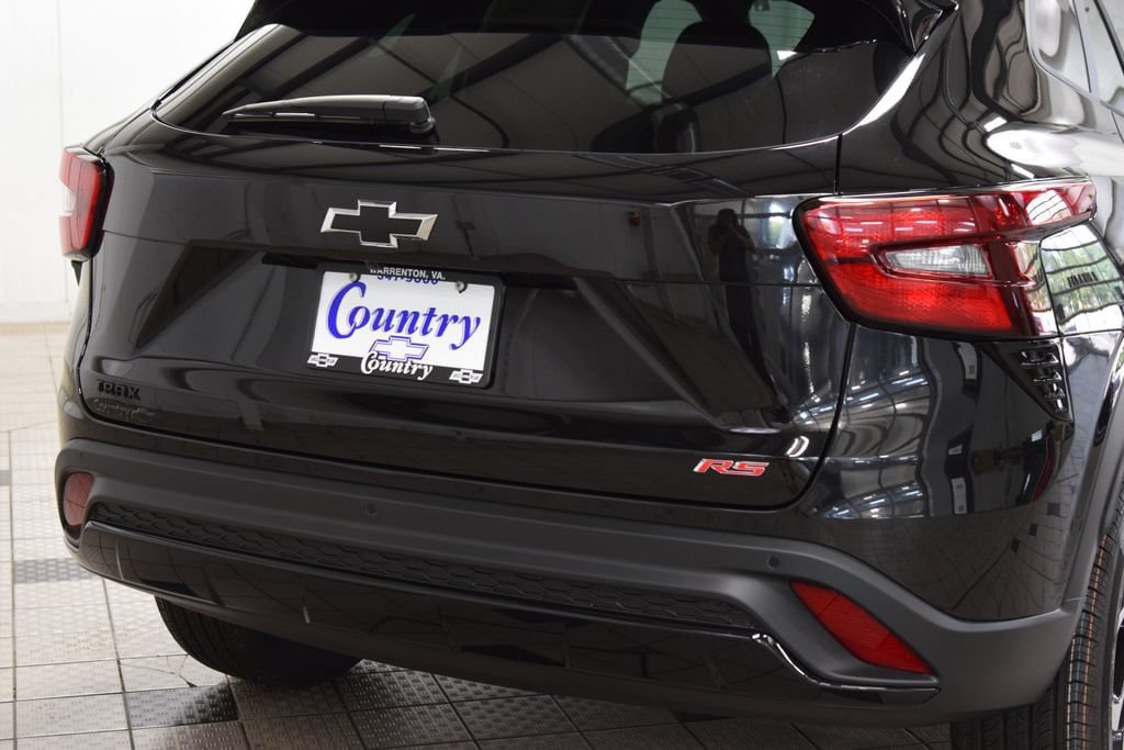 New 2026 Chevrolet Trax RS w/ Driver Confidence Package FWD image 21