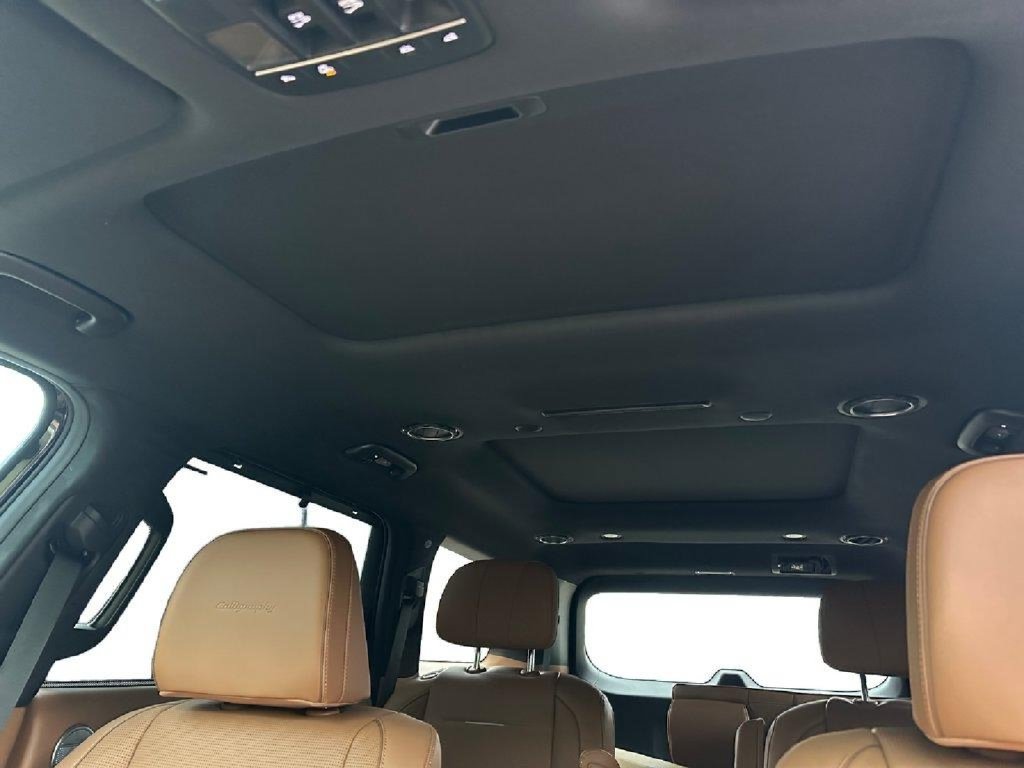 New 2027 Hyundai Palisade Calligraphy FWD image 12