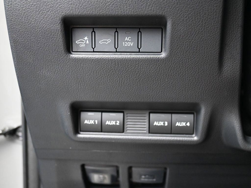 Used 2025 Lexus GX 550 image 12