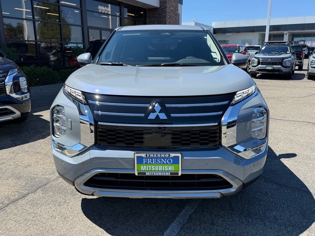 New 2026 Mitsubishi Outlander SE AWD/4WD image 3