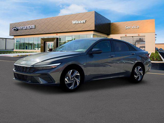 New 2025 Hyundai Elantra SEL FWD image 2