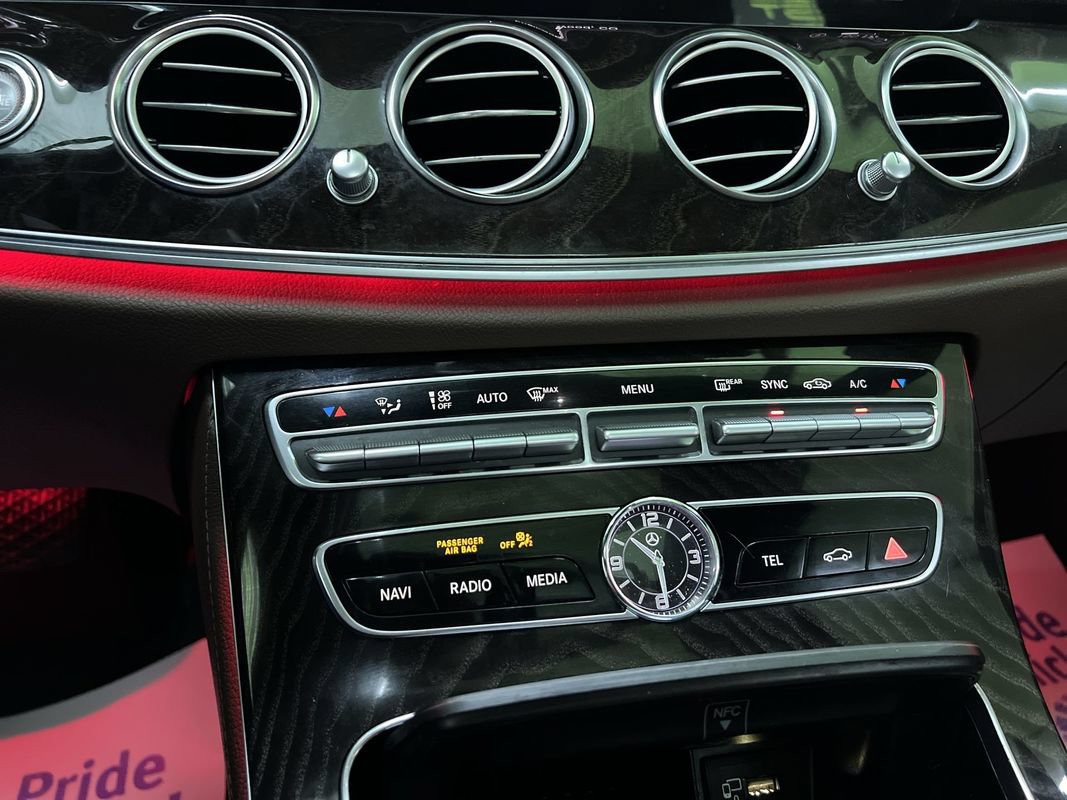 Used 2019 Mercedes-Benz E 450 4MATIC Sedan w/ Premium Package image 23