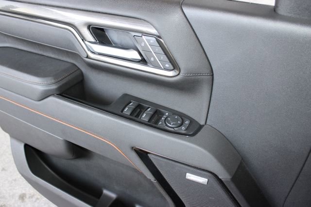 Used 2025 GMC Sierra 2500 AT4 w/ AT4 Premium Plus Package AWD/4WD image 20