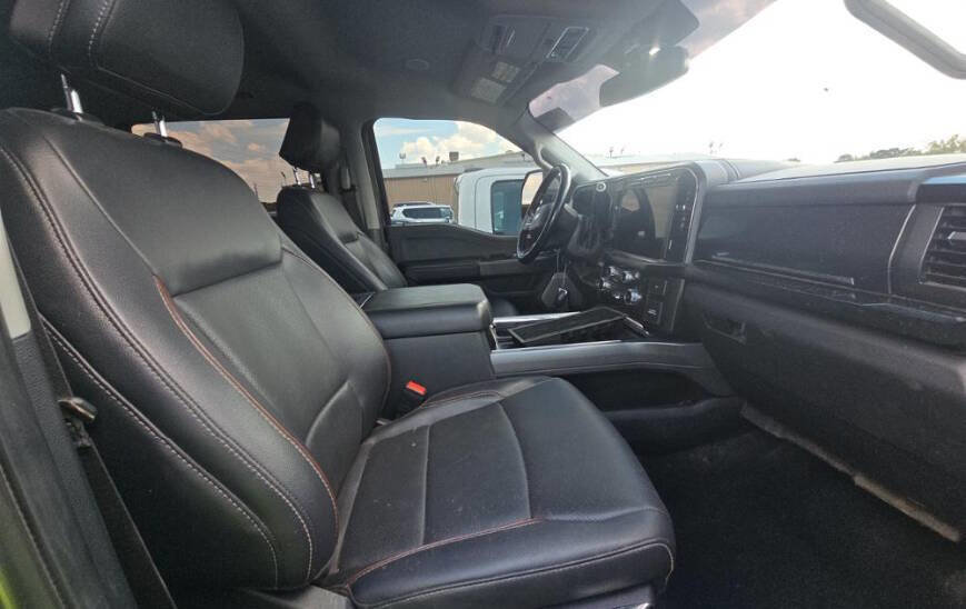 Used 2023 Ford F350 Lariat w/ Lariat Ultimate Package image 3