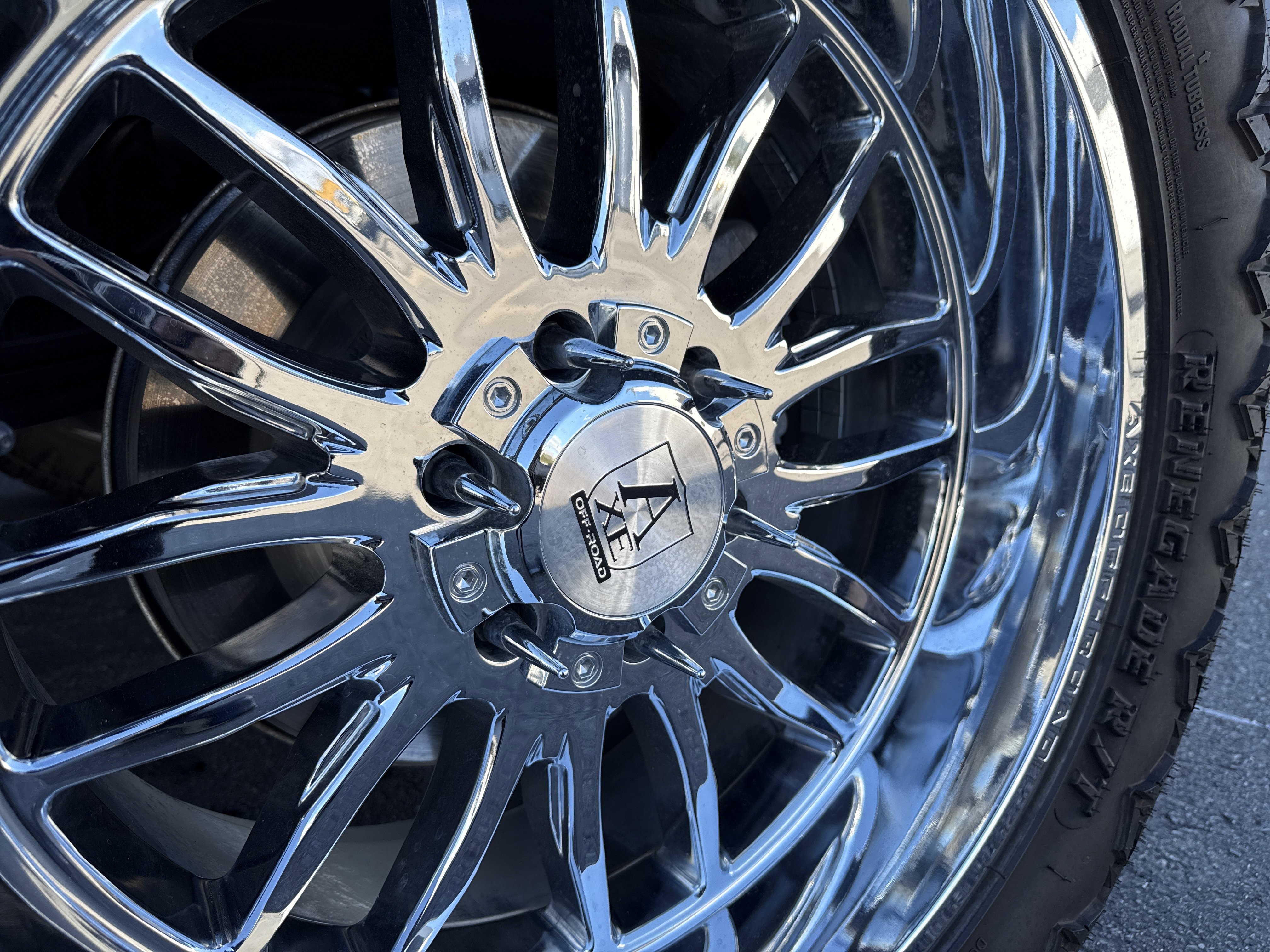 Used 2020 Chevrolet Silverado 1500 Custom w/ Custom Value Package image 4