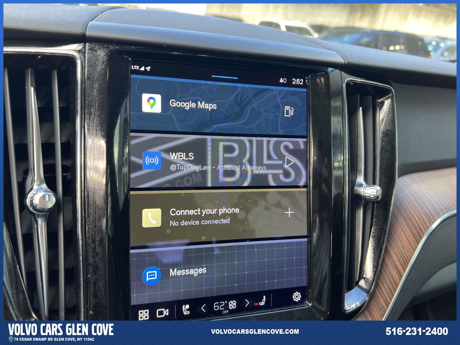 Used 2022 Volvo XC60 B5 Momentum w/ Climate Package image 27